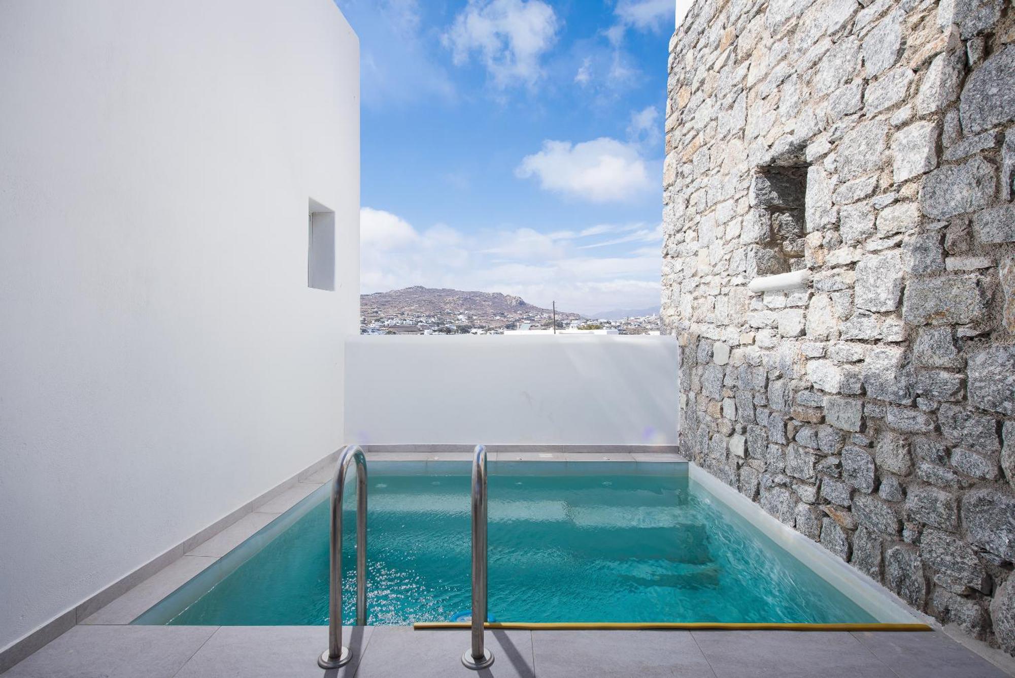 Hosting Moments Private Pool Holiday Home Ano Mera Exterior photo